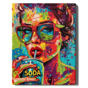 Meitene dzer limonādi